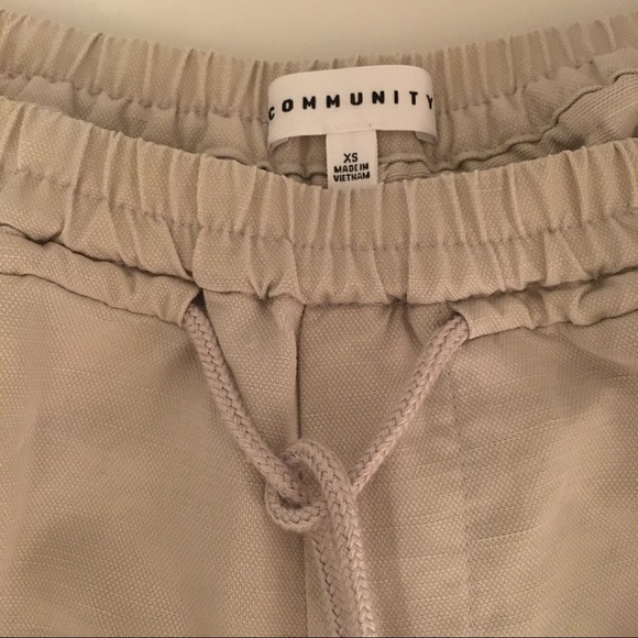 Aritzia Community Shorts XS - Picture 7 of 8